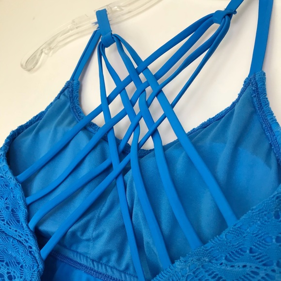 Crochet Strappy Tankini Top w/ Bust Enhancer - Picture 4 of 6